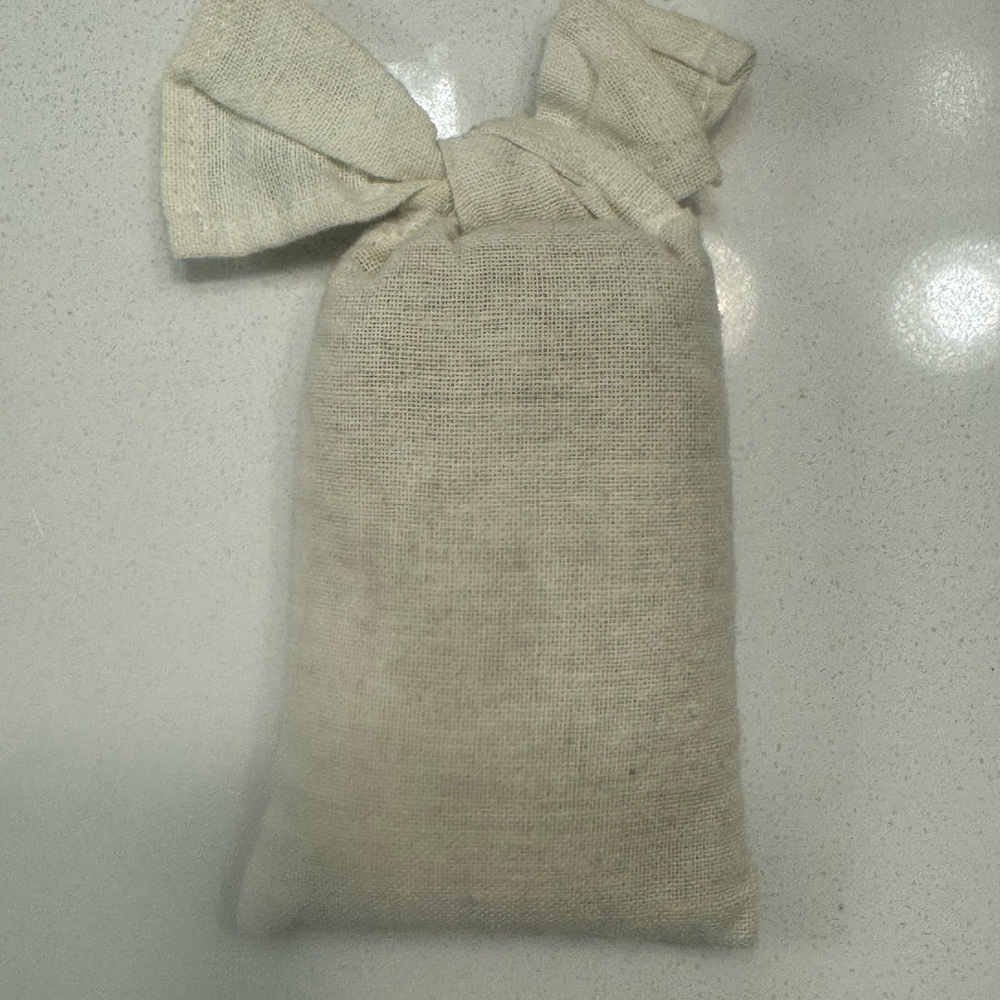 L’Occitane - perfumed sachet - Picture 2 of 2